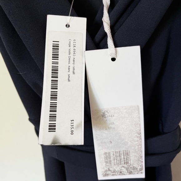 Navy crepe maternity dress New with tags - Picture 6 of 7